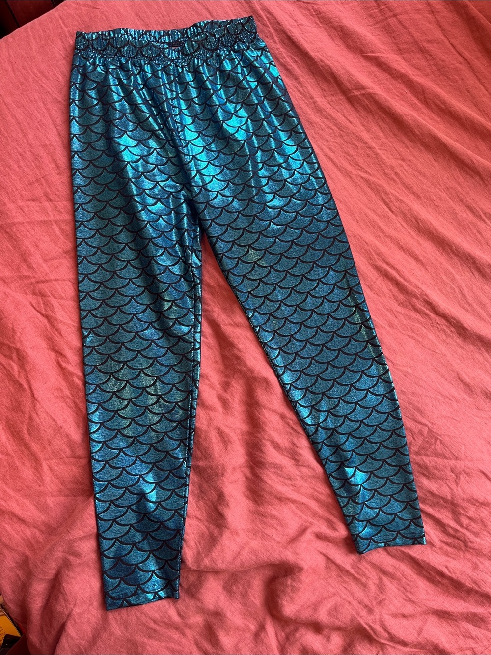 Shimmer Teal Mermaid Scale Leggings